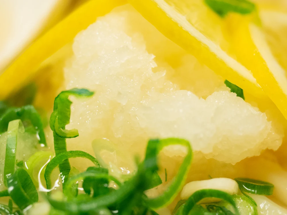 おおにし:瀬戸内レモンおろしうどん(温)