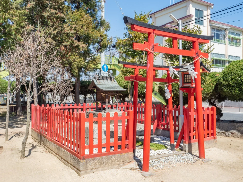 春日神社:境内社