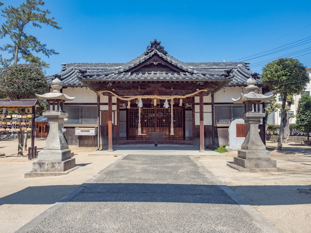 春日神社:拝殿