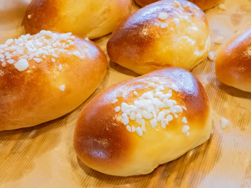 パン&カフェ・アシェット 〜 個性あるこだわりのパンがたくさん！モーニングやイートインも人気のベーカリーカフェ