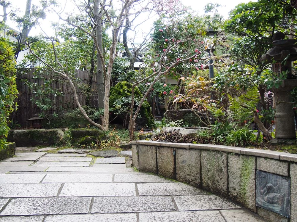 旅館くらしき 裏手口
