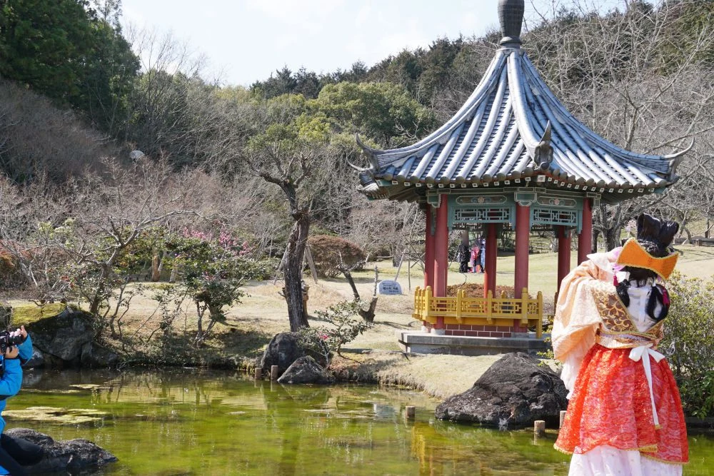 歴史ロマンあふれる中国風庭園でコスプレイベント! まきび公園