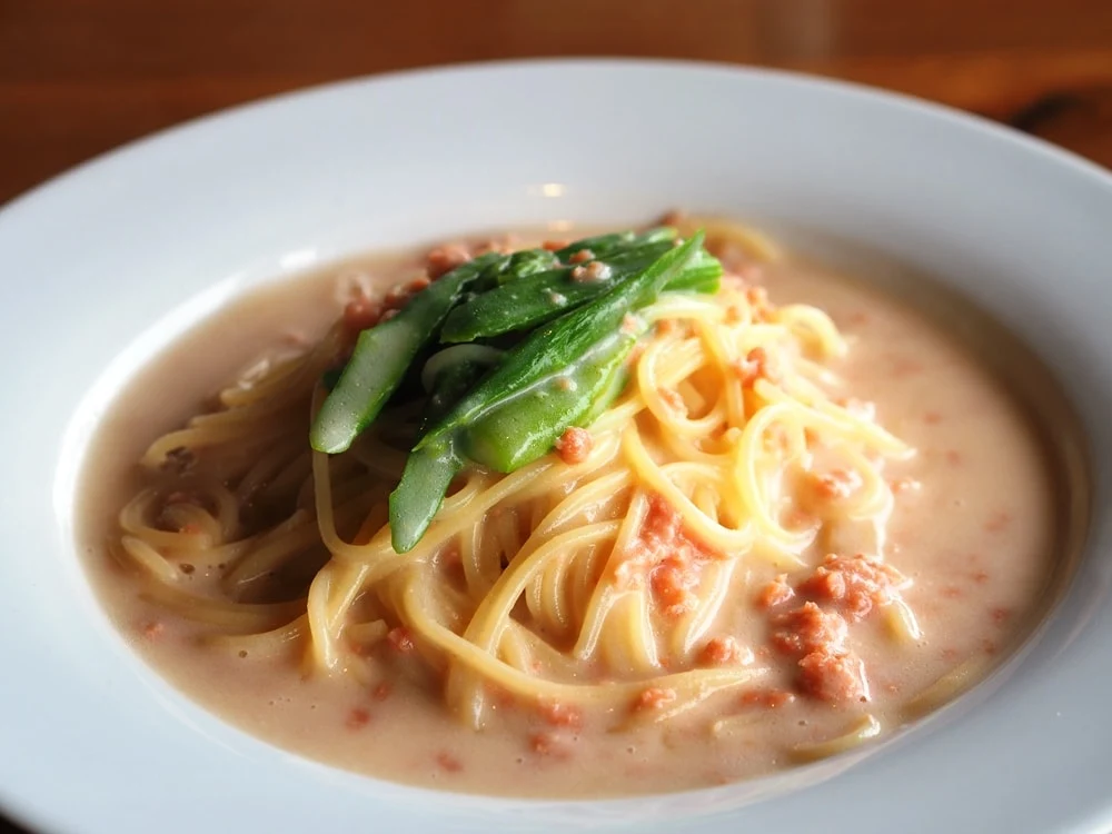 サーモンとアスパラのクリームソースパスタ
