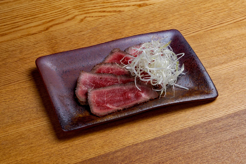 地酒屋:千屋牛のローストビーフ