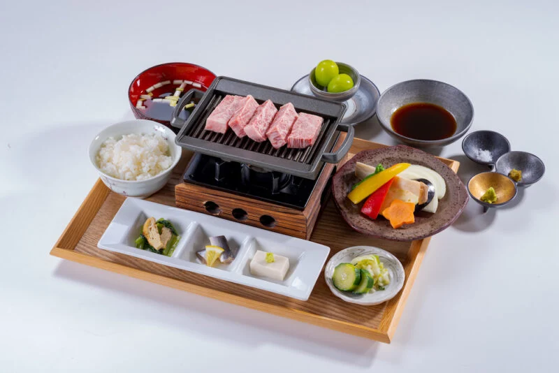 冨來屋本舗 別館 〜 備中が誇るブランド和牛「千屋牛」を身近に楽しめる店