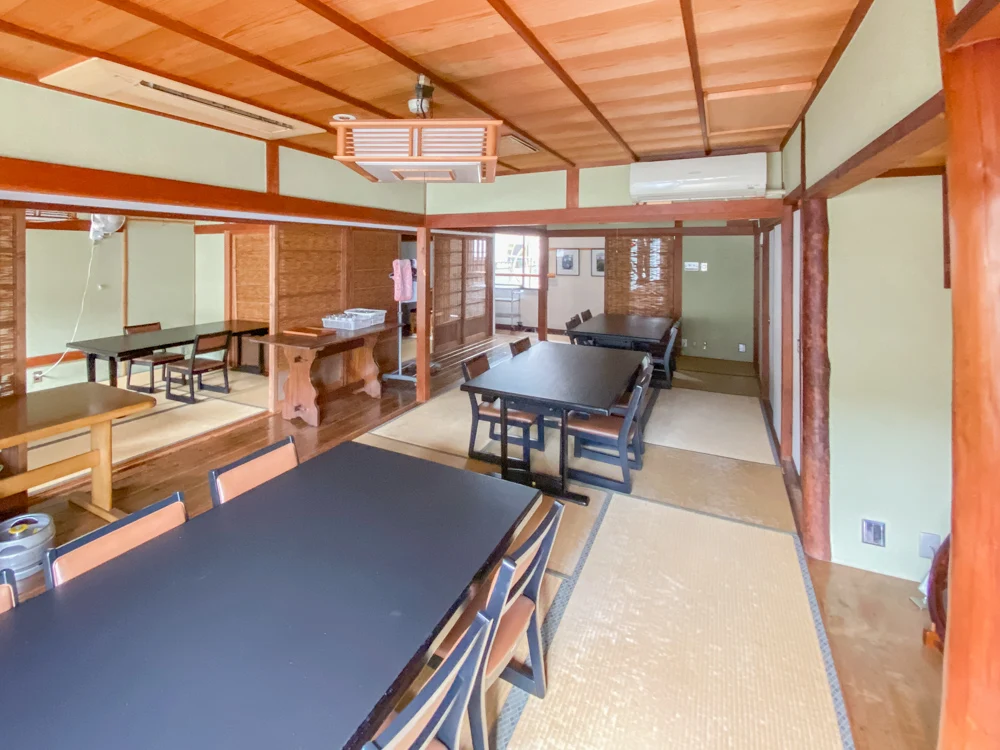冨來屋本舗:店内2階