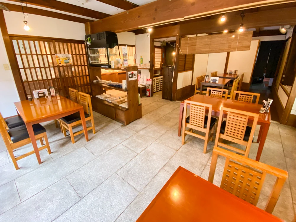 冨來屋本舗:店内