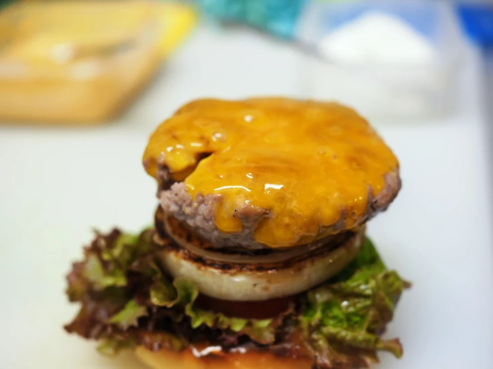 QINOCO トリトンバーガー