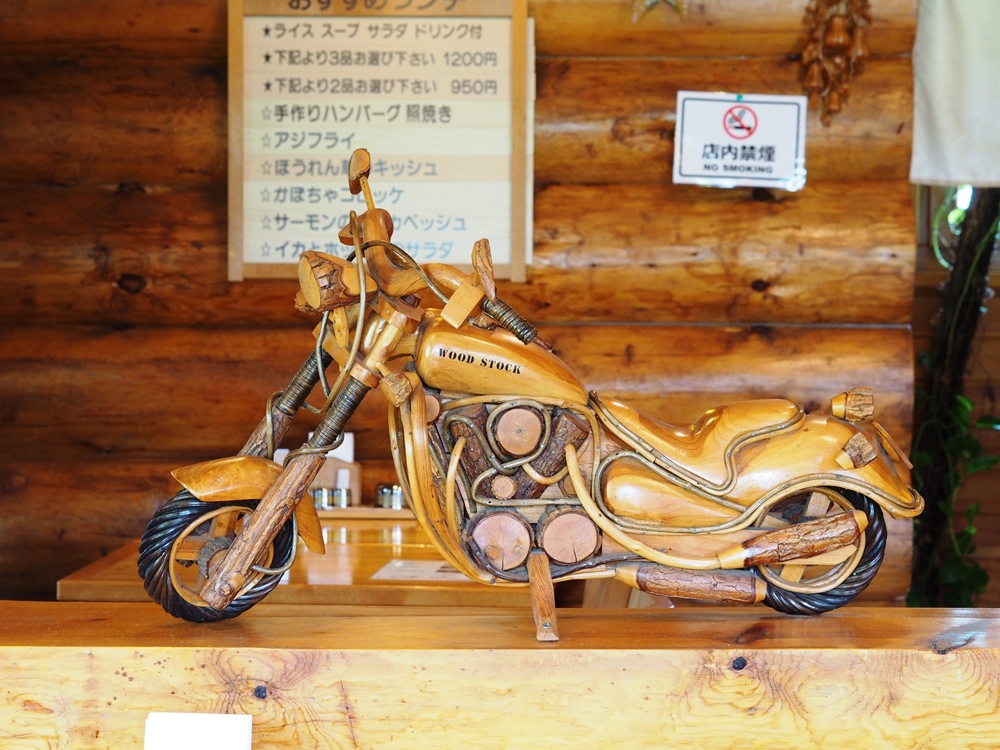 ウッドストック 店内