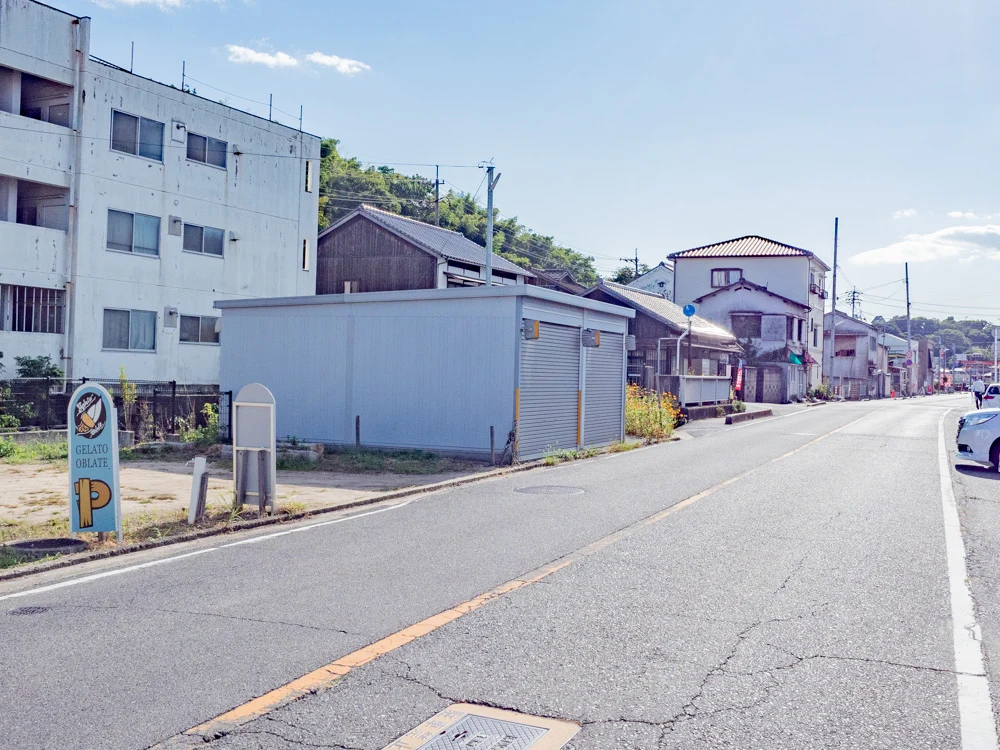 オブラーテ：駐車場から店舗への行き方