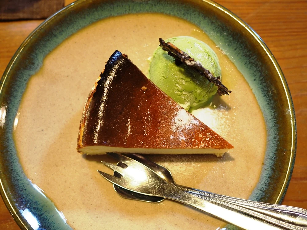 夢空間はしまや バスクチーズケーキ