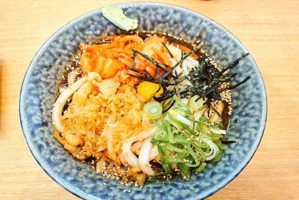 手打ちうどんさるや キムチぶっかけうどん(冷)