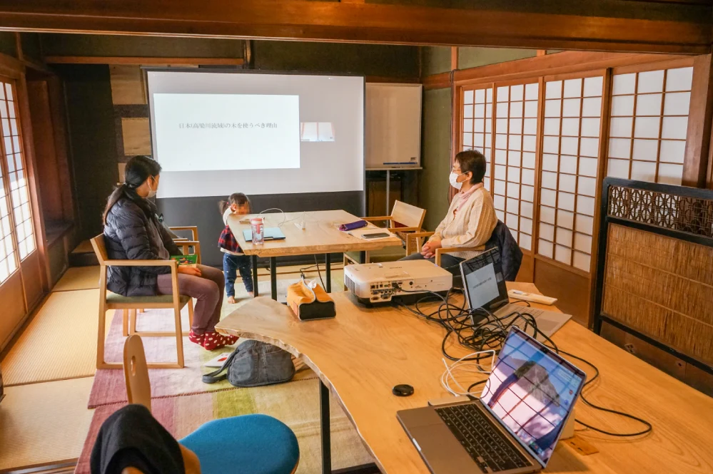 佐伯さんが制作したテーブル