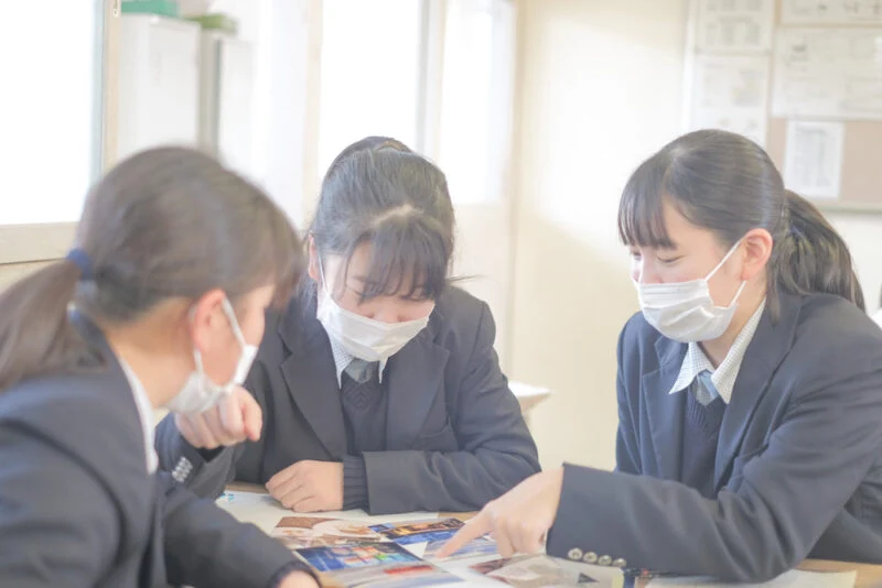 倉敷鷲羽高等学校15期生 総合的な探究の時間「児島未来学」 〜 コロナ禍で頑張る児島の姿を高校生が発信する計画「児島とことこ」が始動