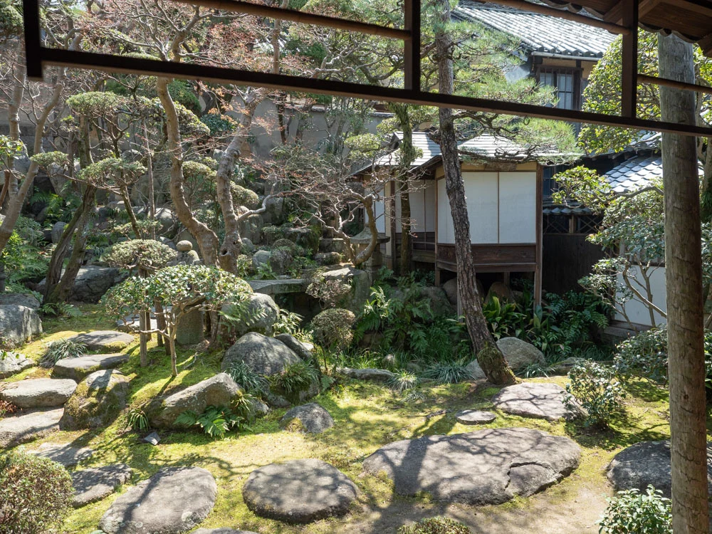 旧柚木家住宅(西爽亭):西爽亭 庭園