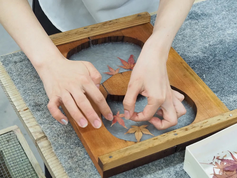 紙の館 紙すき体験