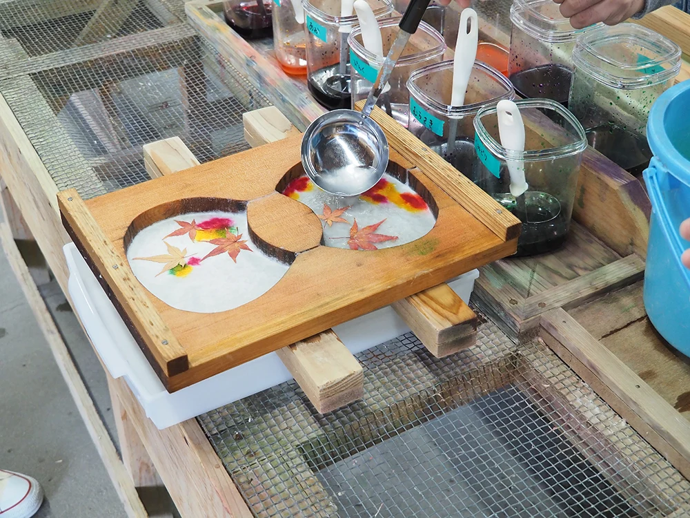紙の館 紙すき体験