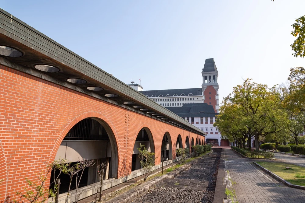 倉敷市役所の低層塔
