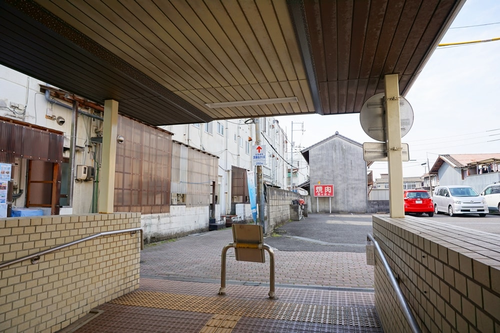 地下道の出口