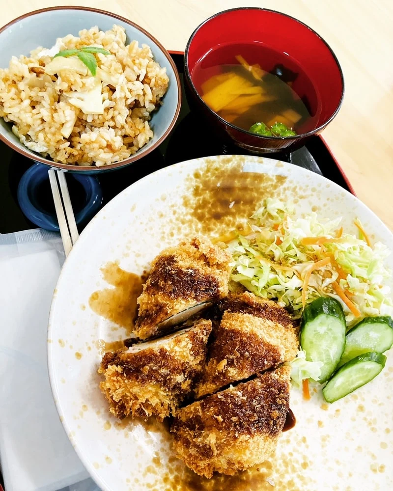 とある日のランチ(写真提供:すてっぷ)