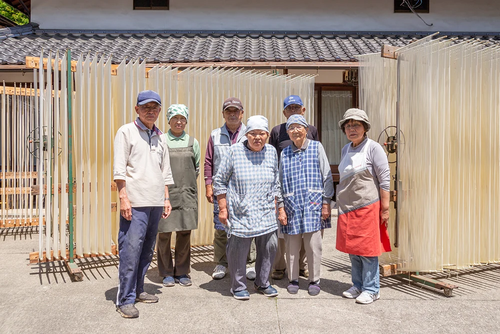 河田賢一製麺工場の皆さん