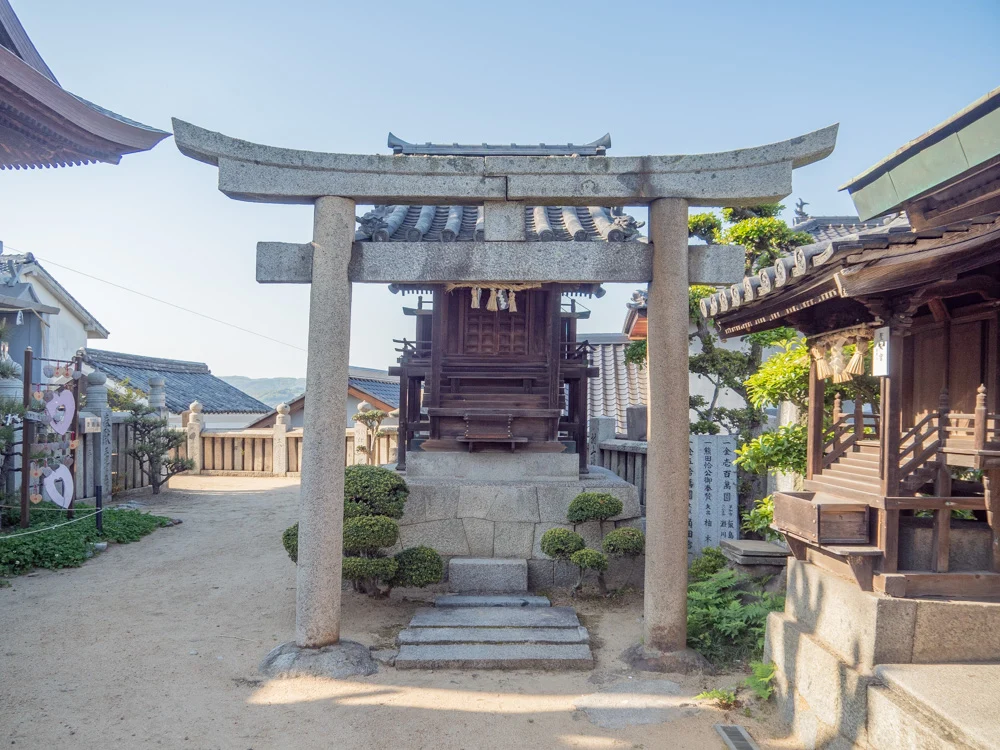 羽黒神社:境内社 熊田神社