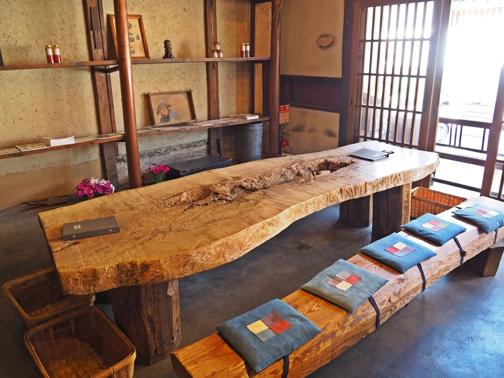 三宅商店美観地区_長机