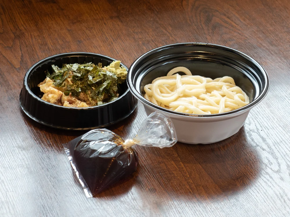 かわはら:持ち帰り(イカ入りぶっかけうどん)