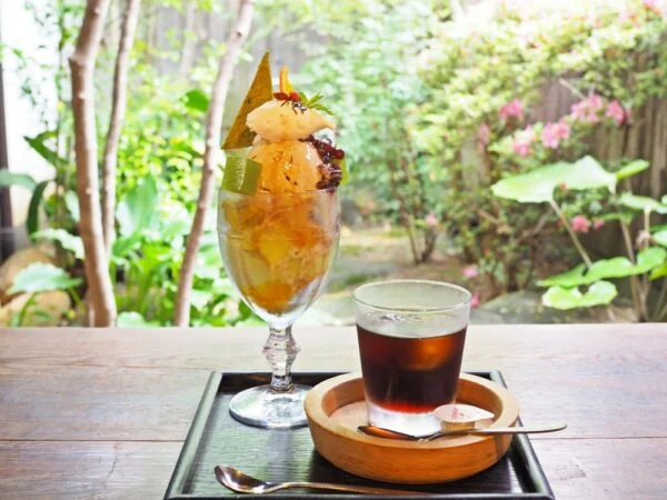 町家喫茶 三宅商店 ～ 歴史と旬を感じられる古民家カフェ