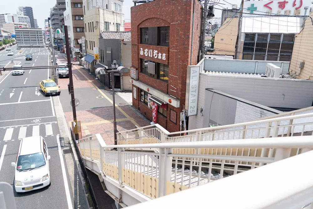 商店街方面へ
