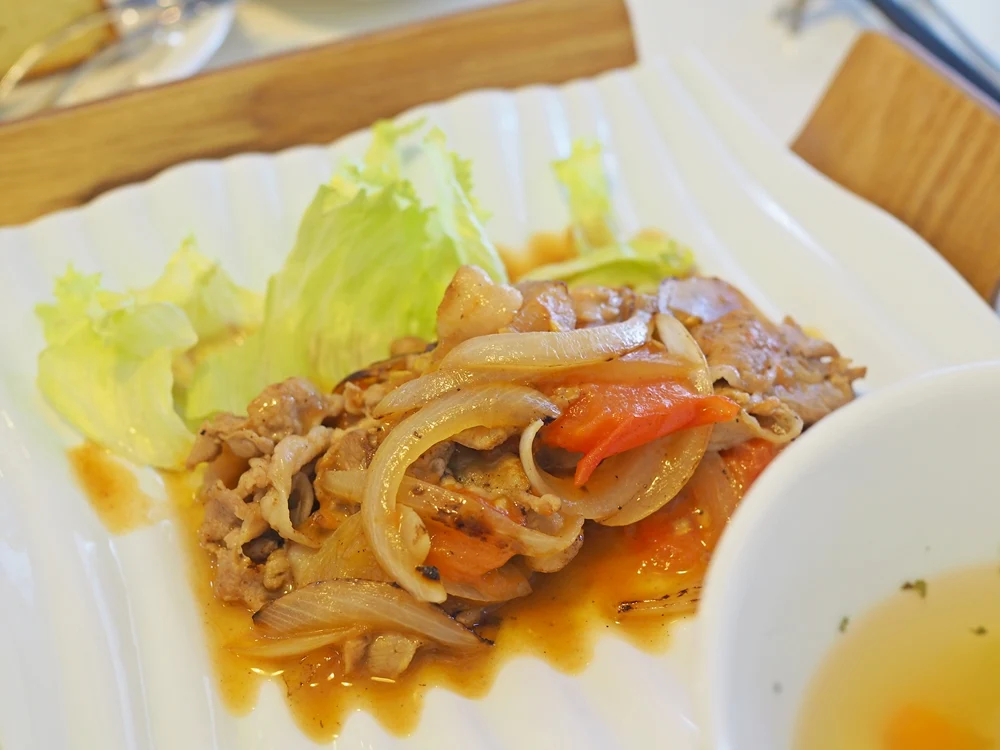 スピカ_肉料理