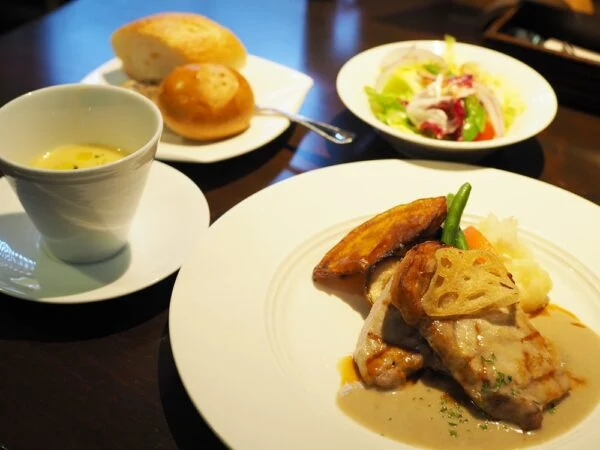 レストラン亀遊亭 ～ 観光地ならではのおもてなしを。和風建築の洋食レストラン