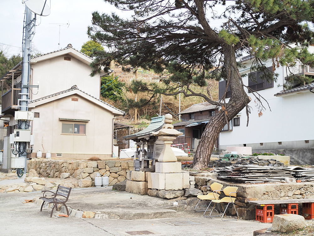 六島
