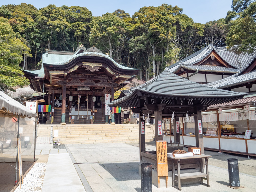 由加神社本宮:境内