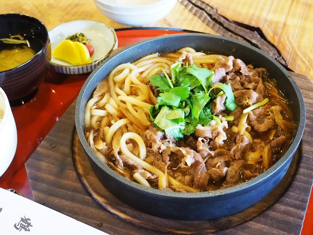 鶴形_すき焼きの匂い