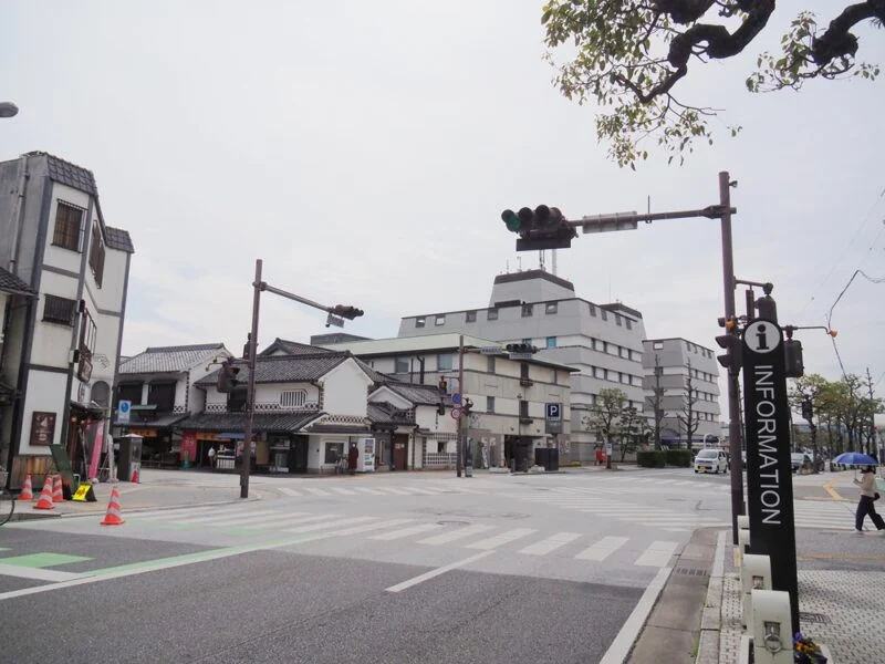 美観地区入口交差点