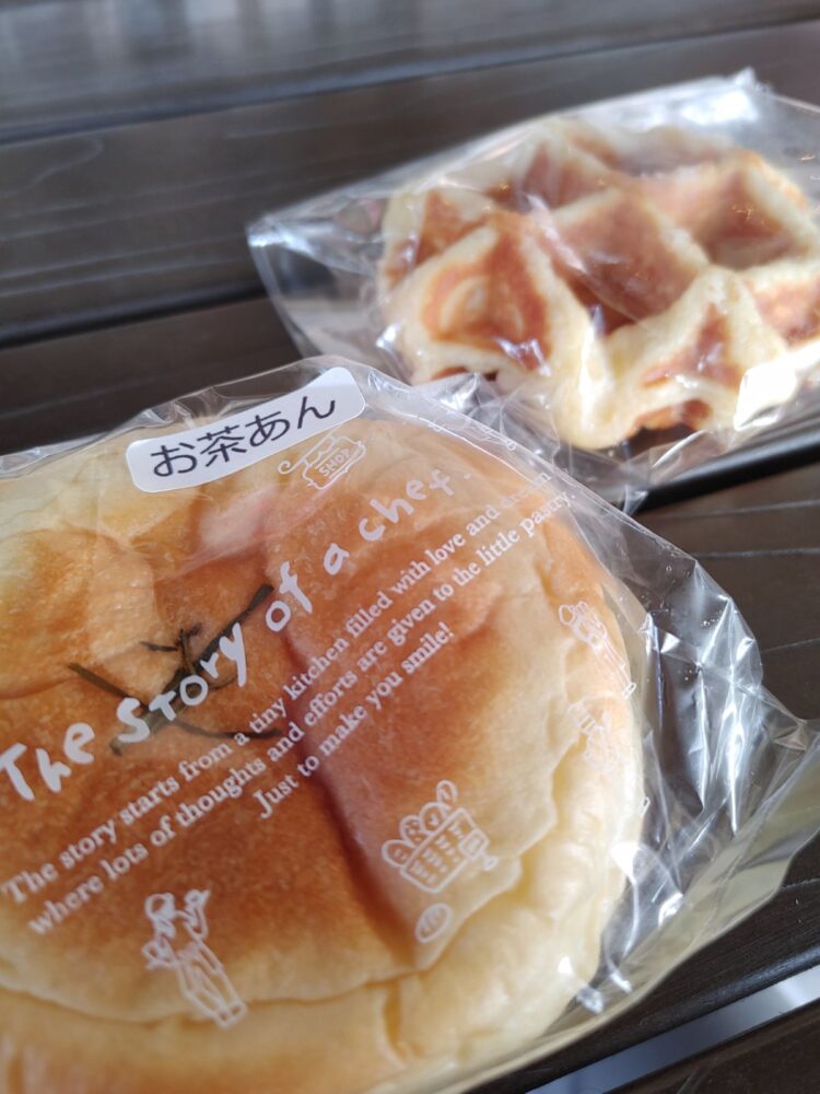 小橋商店 お茶パンとベルギーワッフル
