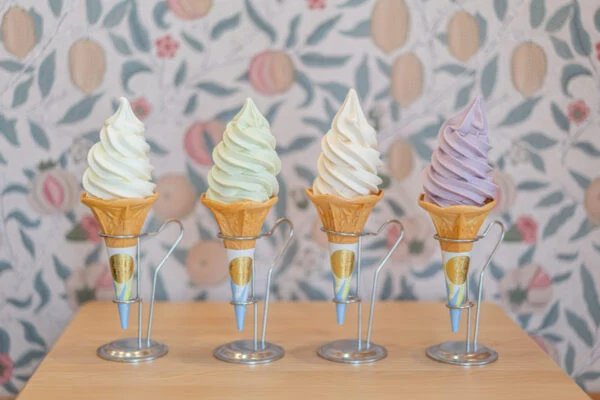 果物小町のソフトクリームパーラー ～ 口いっぱいに広がる美味しさ！岡山産フルーツを使ったテイクアウト専門店