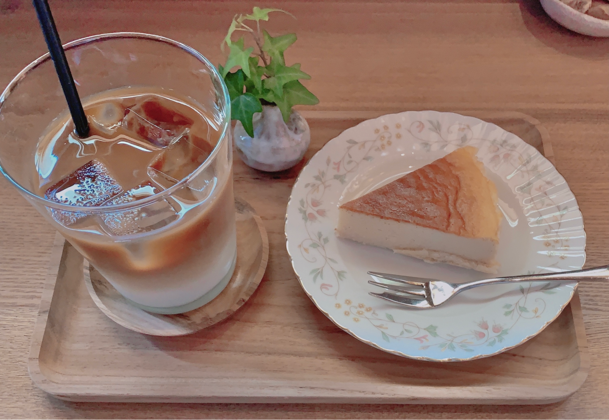 caffe antico sion　オーガニックチャイとチーズケーキ