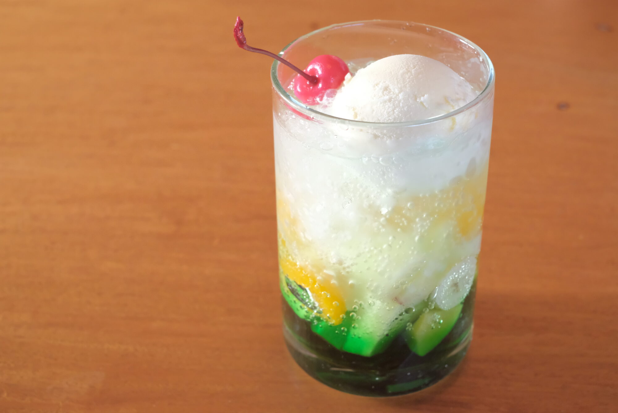 サンレモン　フルーツクリームソーダ