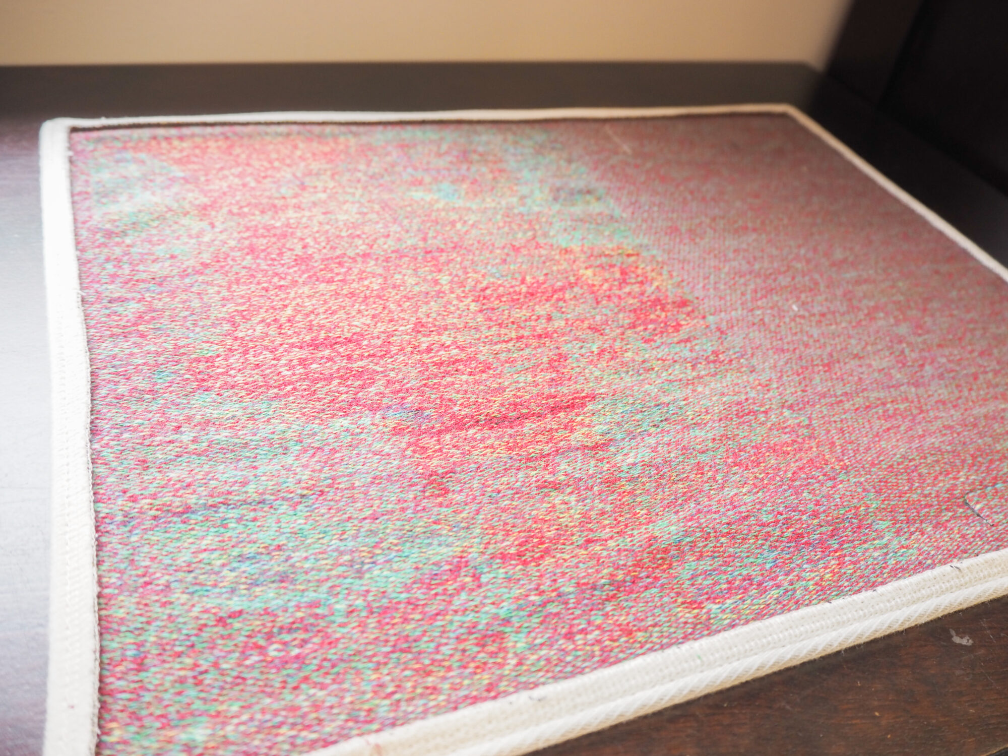 デニム絵画ジャガードマットの裏面