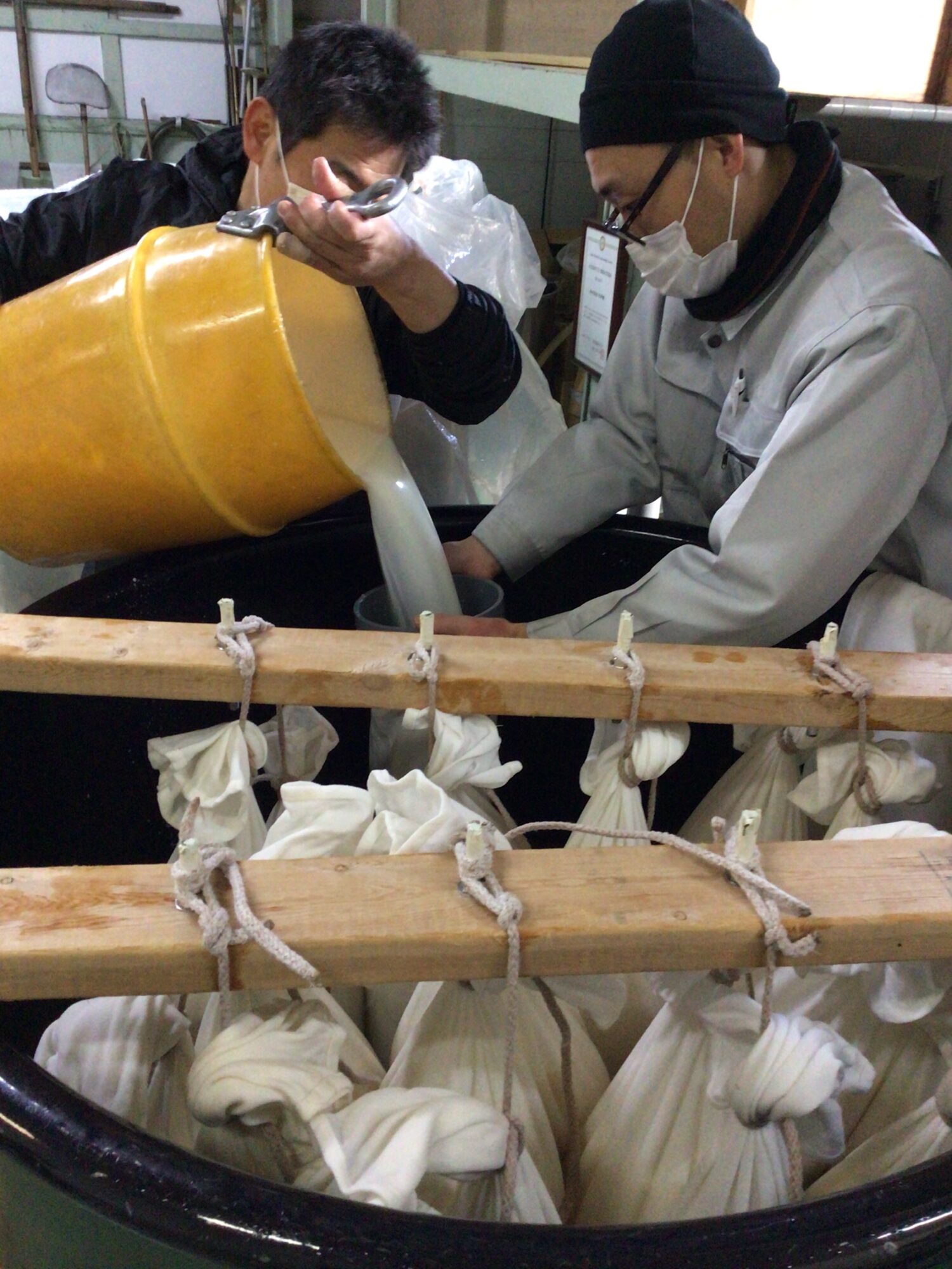 大吟醸の製造のようす (提供:森田酒造)