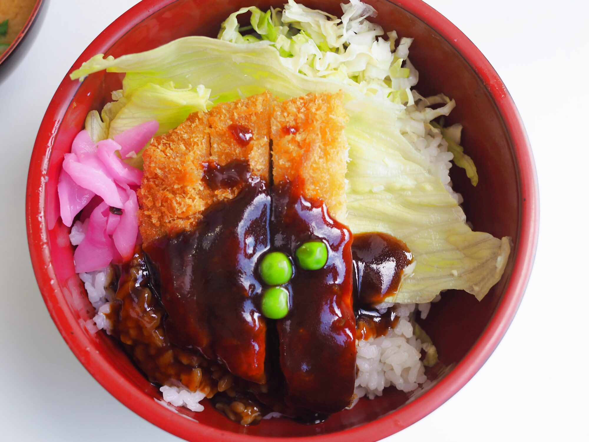 新しく誕生した「ナデシコ」のデミカツ丼
