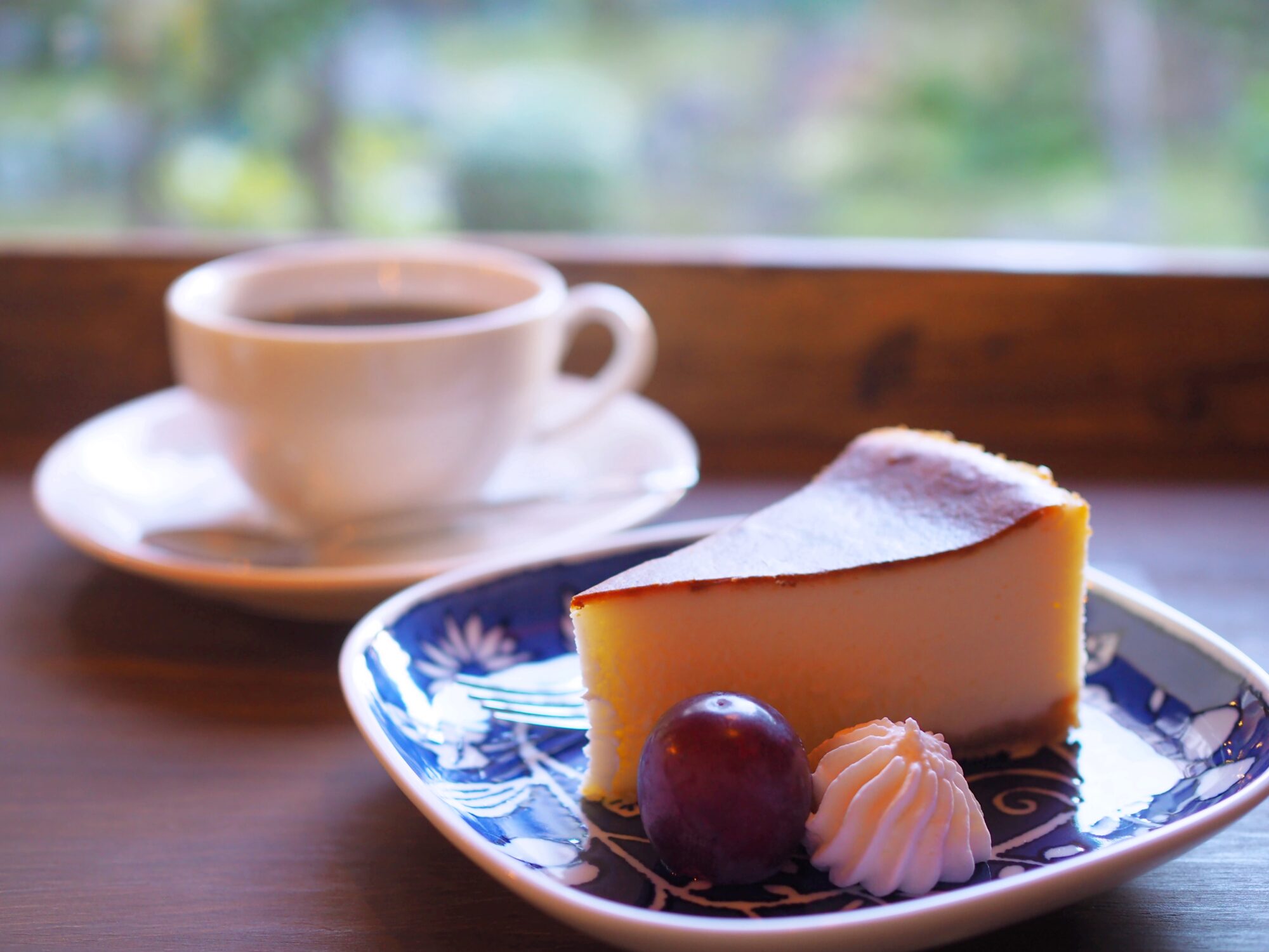 チーズケーキ_庭とブンガク