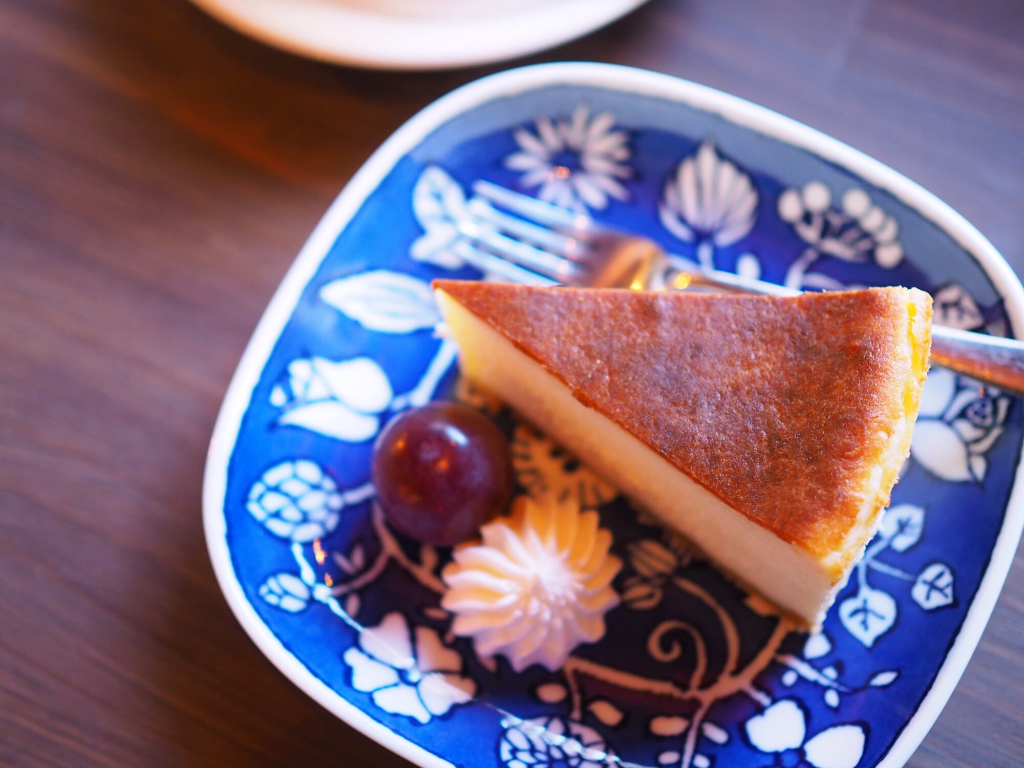 ケーキ上から_庭とブンガク