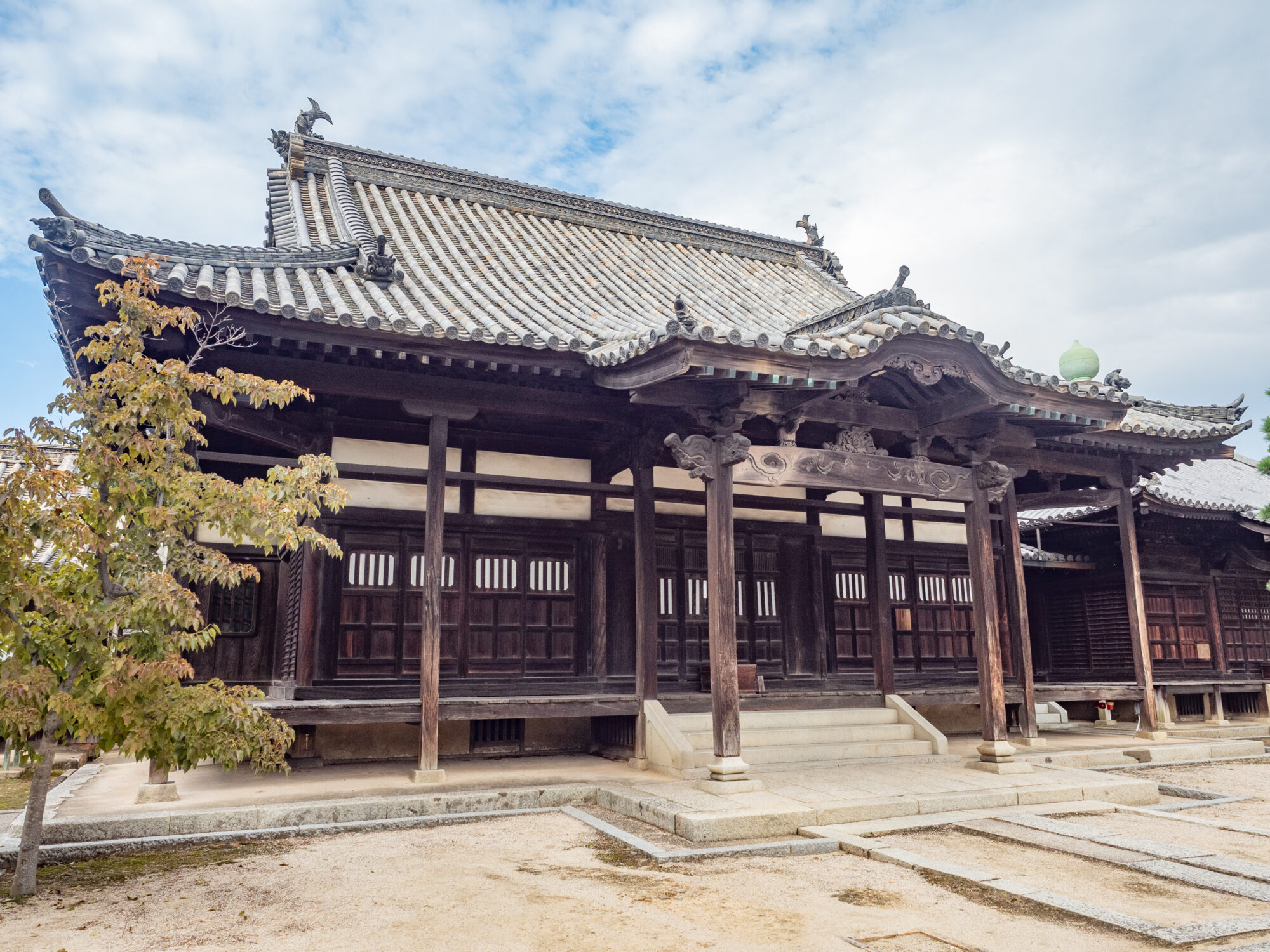 観龍寺：本堂