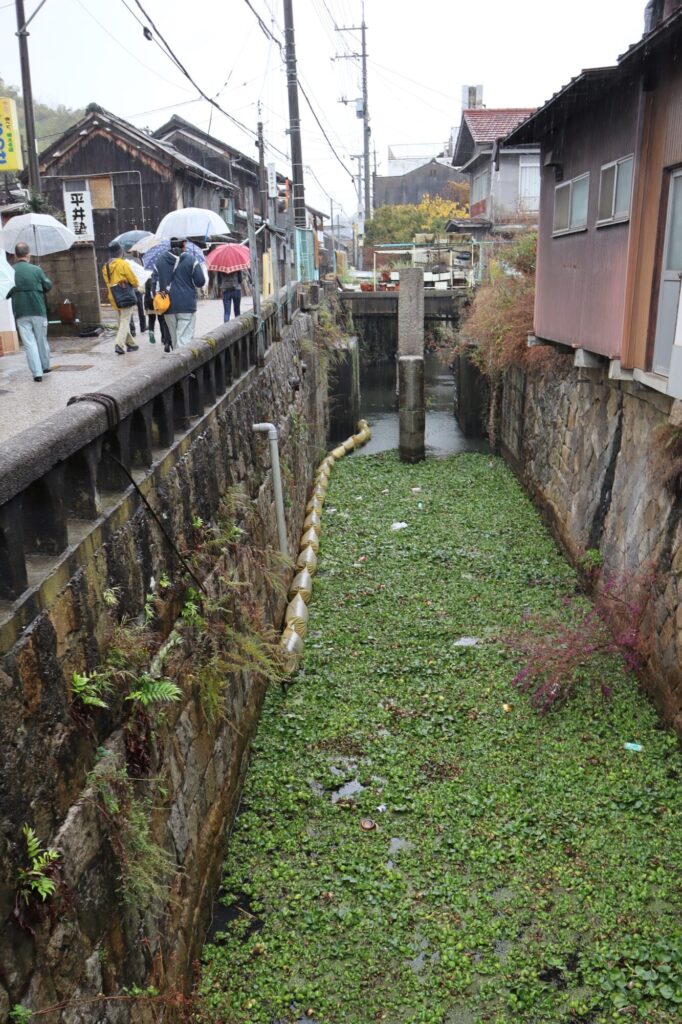 港橋近くの水門跡