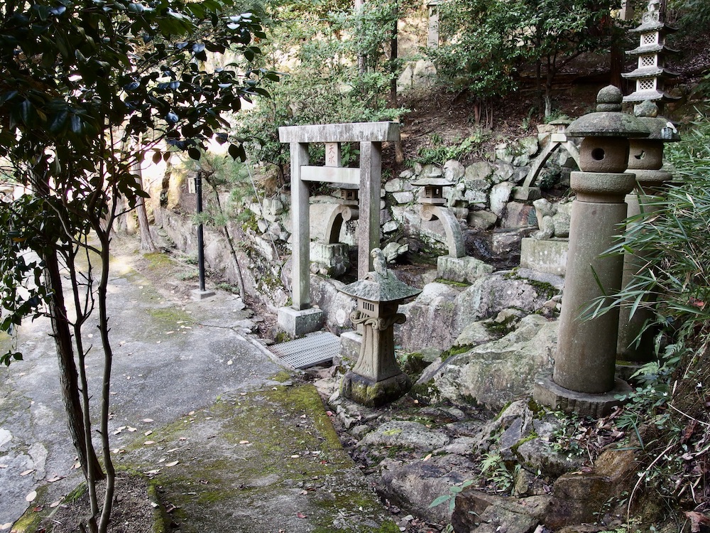 白雲大社参道10
