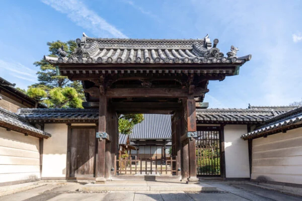 誓願寺 ～ 平安時代からの歴史を伝える寺