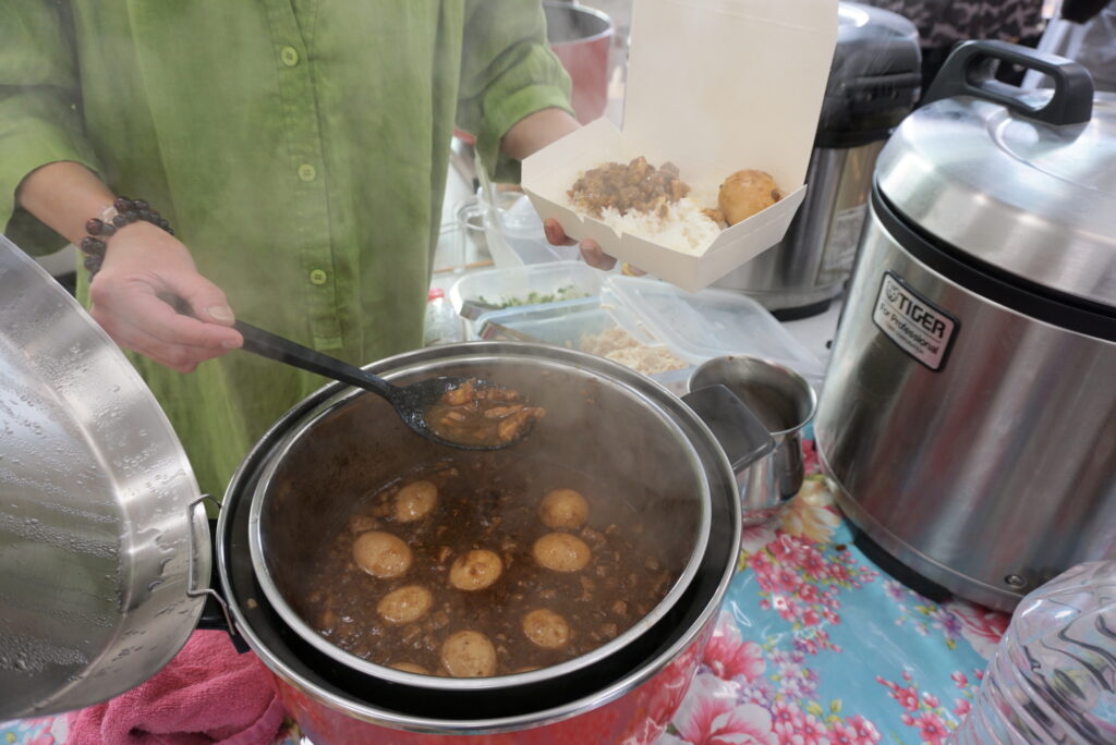 彩彩台湾のルーローハン